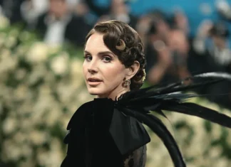 Ci sono Lana Del Rey, Lewis Capaldi, Mgk, Blue, tra i nuovi singoli 24 aprile Lana Del Rey tra i nuovi singoli del 24 aprile