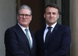 Francia e Regno Unito hanno raggiunto un accordo per limitare l’immigrazione attraverso la Manica