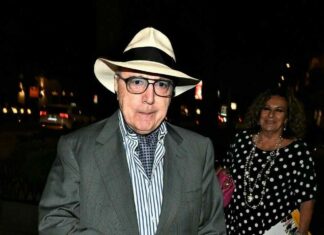 Chi è la compagna misteriosa di Pierfrancesco Pingitore: “Non conviviamo, con lei sto bene” Chi è la moglie di Pierfrancesco Pingitore