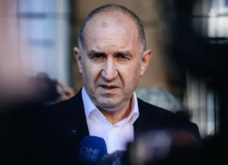 Rumen Radev ha vinto le elezioni in Bulgaria, chi è il filorusso che potrebbe mettere in crisi l’UE
