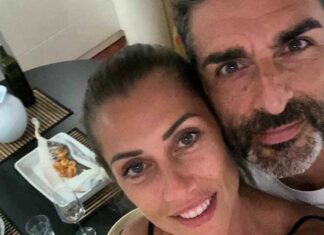 Chi è Maria Di Stolfo, la futura moglie di Simone Di Pasquale (e madre del figlio Gabriele): “Non ha paura di mostrare le sue debolezze” Chi è la futura moglie di Simone Di Pasquale
