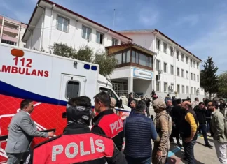Sparatoria in una scuola media in Turchia, almeno nove morti