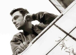 “Sono Un Grande (Deluxe)”, arriva la riedizione dell’ultimo album di Tiziano Ferro con sette inediti Sono Un Grande, arriva l'edizione deluxe dell'album di Tiziano Ferro