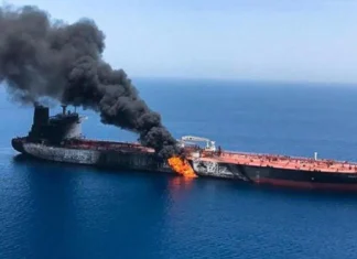 Gli USA hanno attaccato due petroliere iraniane, tensione nello Stretto di Hormuz e negoziati in stallo
