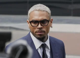Un uomo è stato arrestato in relazione a una sparatoria avvenuta vicino all’abitazione di Chris Brown, a Los Angeles
