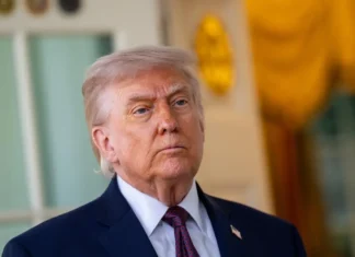 Trump è in attesa della risposta dell’Iran, mentre i Pasdaran lo minacciano