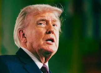 Check-up al Walter Reed per Donald Trump: cosa sappiamo della salute del presidente? Donald Trump Salute - Photo Credits Il Fatto Quotidiano (modificato con Canva)