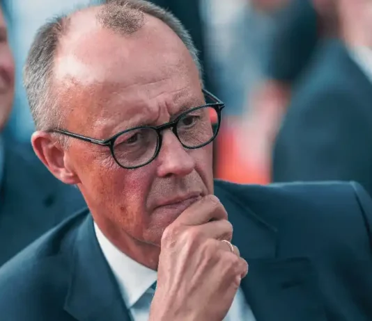 Aumentano le pressioni su Merz dopo la mancata elezione della Germania al Consiglio di Sicurezza dell’ONU Merz Ucraina - Photo Credits alanews (modificato con Canva)