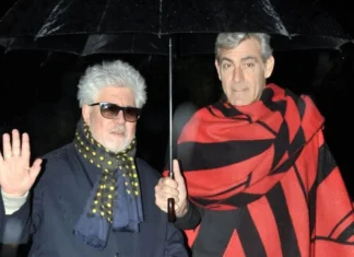 Chi è il compagno di Pedro Almodovar, il fotografo Fernando Inglesias