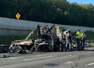 USA, autista coinvolto in un incidente mortale in Virginia: l’uomo è accusato di omicidio colposo Virginia Incidente Autobus - Photo Credits Boston 25 News