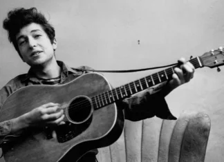 Bob Dylan, icona per i diritti umani: la denuncia sociale e l’antimilitarismo nei suoi testi che, come dimostra la realtà, sono ancora attuali