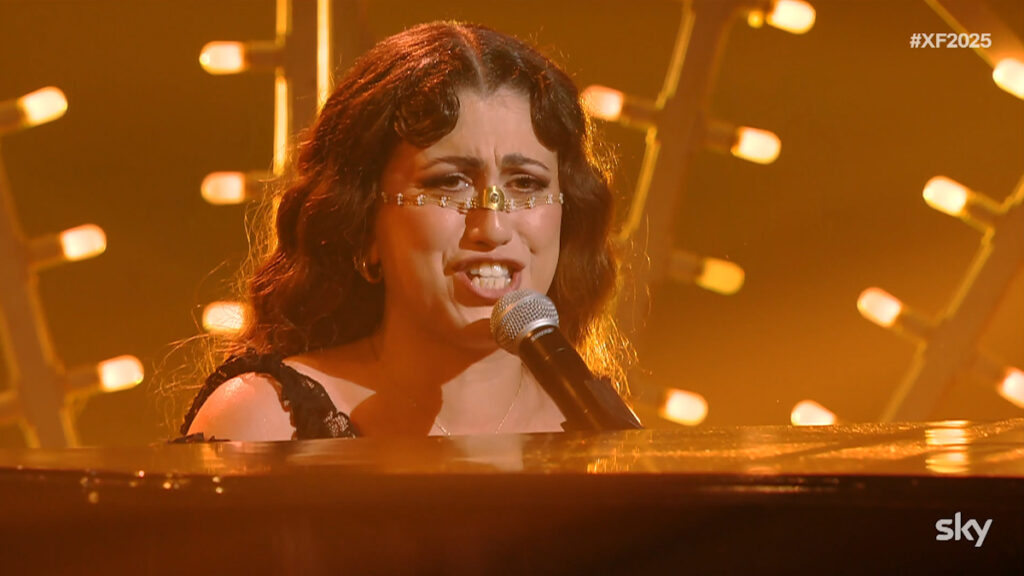Delia durante un esibizione a X factor. Photo Credits Sky