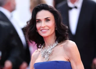 Demi Moore a Cannes 2026 è ufficialmente nella sua “galaxy girl era”