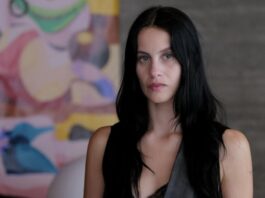 Il trailer del nuovo film di Pedro Almodóvar ‘Amarga Navidad’ è un mix di fascino e tensione