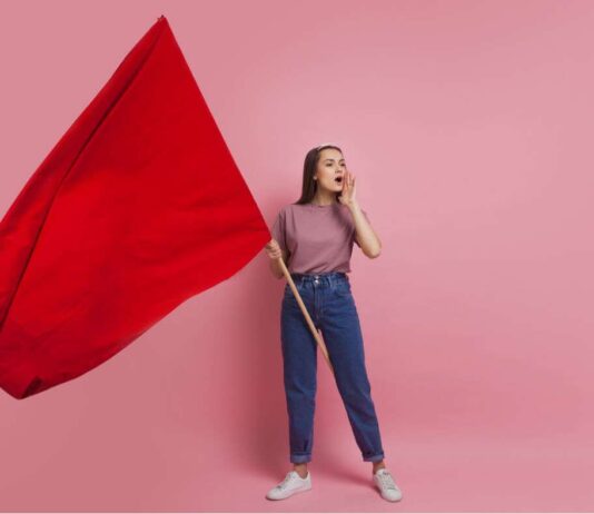 Le red flag dei segni zodiacali del 1 giugno: attenzione all’Acquario, e alle minestre riscaldate