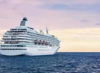 Tre morti su una nave da crociera al largo di Capo Verde, probabile epidemia da hantavirus