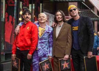 I Red Hot Chili Peppers hanno venduto il loro catalogo musicale per 300 milioni di dollari I Red Hot Chili Peppers hanno venduto l'intero catalogo musicale