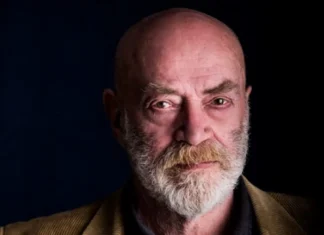 Chi è Toni Capuozzo, la carriera del giornalista, la malattia al cuore e chi sono la moglie e le due figlie