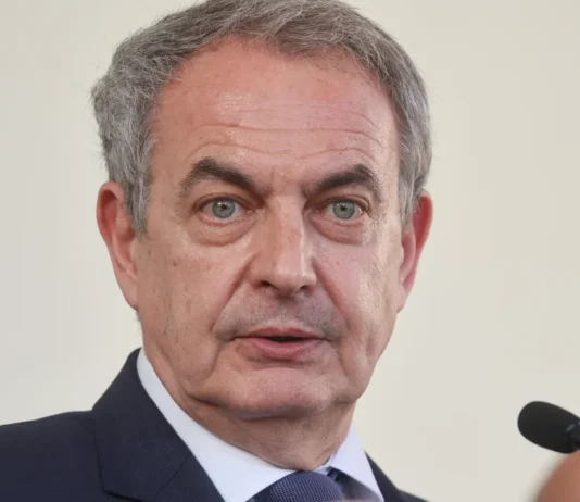 L’ex primo ministro spagnolo José Zapatero è indagato per evasione fiscale