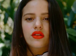 Rosalía ha rinviato le tre date in Florida del LUX World Tour a causa di un’emergenza familiare