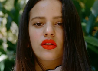 Rosalía ha rinviato le tre date in Florida del LUX World Tour a causa di un’emergenza familiare