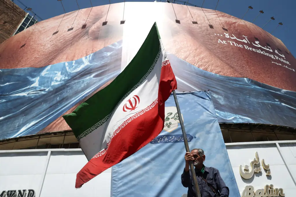 nuova ondata di raid in iran i pasdaran dichiarano lo stretto di hormuz chiuso fino alla fine degli attacchi usa da Metropolitanmagazine.it nuova ondata di raid in iran i pasdaran dichiarano lo stretto di hormuz chiuso fino alla fine degli attacchi usa
