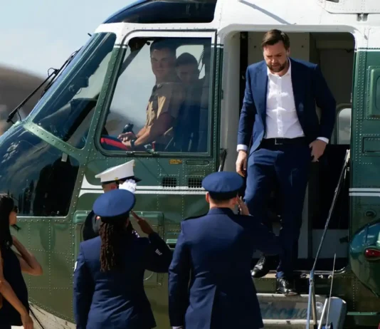 Il vicepresidente degli Stati Uniti JD Vance è arrivato in Svizzera