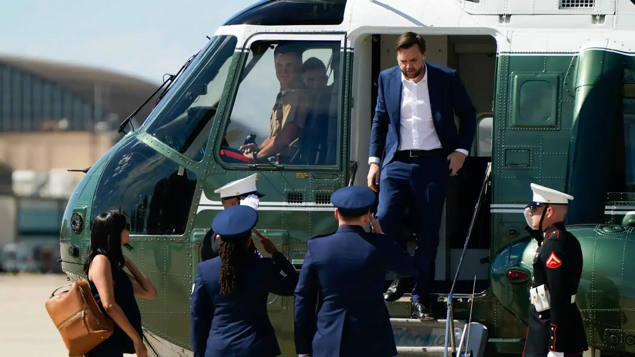 il vicepresidente degli stati uniti jd vance 232 arrivato in svizzera da Metropolitanmagazine.it il vicepresidente degli stati uniti jd vance 232 arrivato in svizzera
