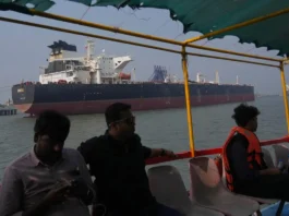 L’ONU afferma che evacuerà i marinai bloccati nello Stretto di Hormuz