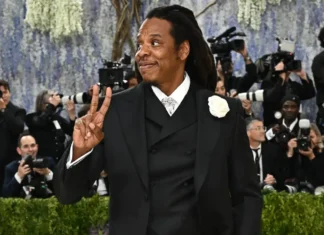 Jay-Z celebrerà i trent’anni di carriera con un concerto a Parigi e uno a Los Angeles
