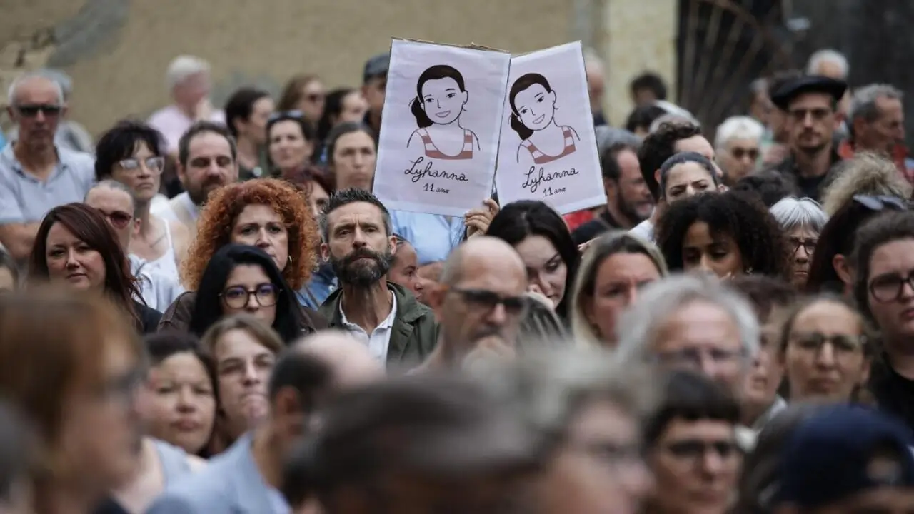 l8217omicidio di lyhanna una bambina di undici anni sta scuotendo la francia rivelando tutte le falle del sistema giudiziario da Metropolitanmagazine.it l8217omicidio di lyhanna una bambina di undici anni sta scuotendo la francia rivelando tutte le falle del sistema giudiziario