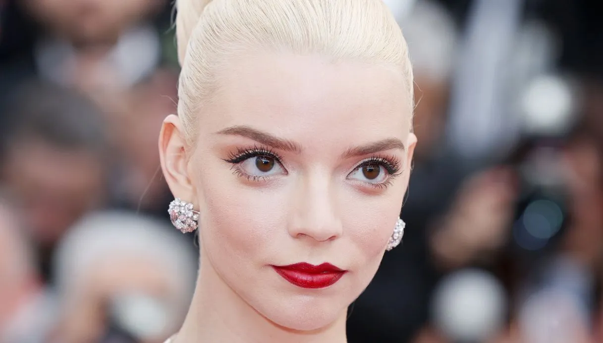 anya taylor joy reciter224 in il signore degli anelli la caccia a gollum come un elfo da Metropolitanmagazine.it anya taylor joy reciter224 in il signore degli anelli la caccia a gollum come un elfo