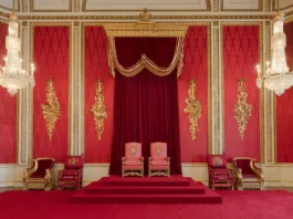 Re Carlo III e la Regina Camilla non torneranno a vivere a Buckingham Palace: i motivi economici dietro la decisione