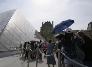 Francia, dove il caldo causa rischi e sottolinea le disuguaglianze Caldo Francia - Photo Credits LaPresse