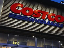Giappone, 5 persone contraggono l’Escherichia coli: avevano mangiato da Costco Costco Escherichia coli - Photo Credits Yelp (modificato con Canva)