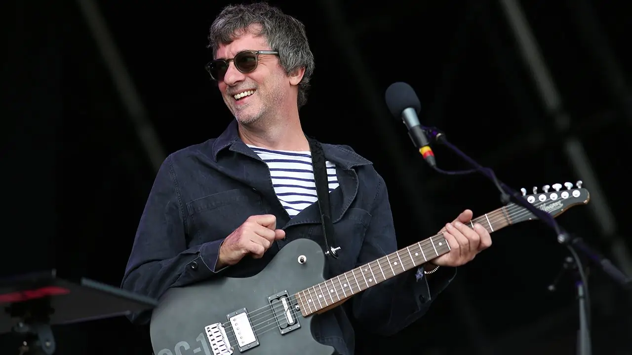 graham coxon dei blur ha dichiarato che se fosse stato di manchester sarebbe entrato negli oasis da Metropolitanmagazine.it graham coxon dei blur ha dichiarato che se fosse stato di manchester sarebbe entrato negli oasis