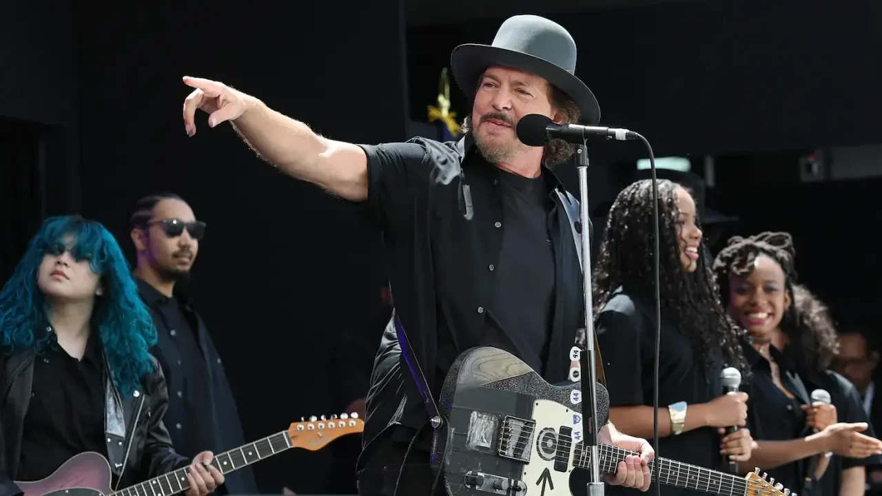 eddie vedder ha presentato una nuova canzone intitolata better believe da Metropolitanmagazine.it eddie vedder ha presentato una nuova canzone intitolata better believe
