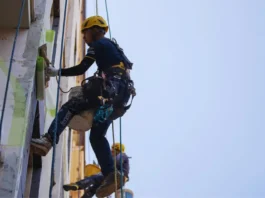 Paga stellare ma zero candidati: ecco i lavori d’oro che nessuno vuole fare Paga Lavori - Photo Credits EdiliziAcrobatica