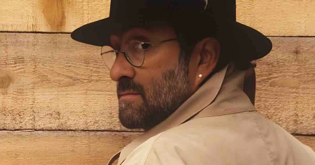 lucio dalla rivive a teatro attraverso lo spettacolo l8217anno che verr224 con pierdavide carone da Metropolitanmagazine.it lucio dalla rivive a teatro attraverso lo spettacolo l8217anno che verr224 con pierdavide carone