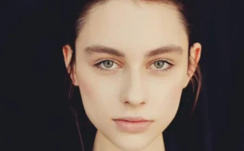 Milano, modella molestata e picchiata: lei cerca chi l’ha salvata, gli utenti la nazionalità degli aggressori Modella Picchiata Milano - Photo Credits Corriere della Sera