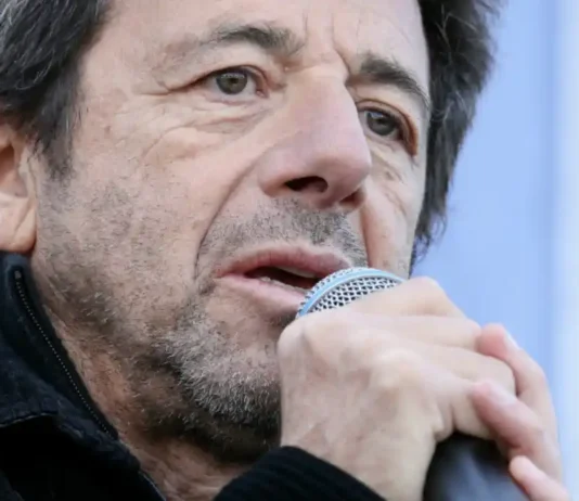 Parigi, Patrick Bruel in stato di fermo: l’uomo è accusato di violenza sessuale Patrick Bruel - Photo Credits RTL