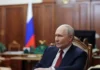 Guerra Russia-Ucraina, Putin ammette che il Paese sta affrontando «un periodo difficile» Putin Petrolio - Photo Credits Tvsvizzera.it