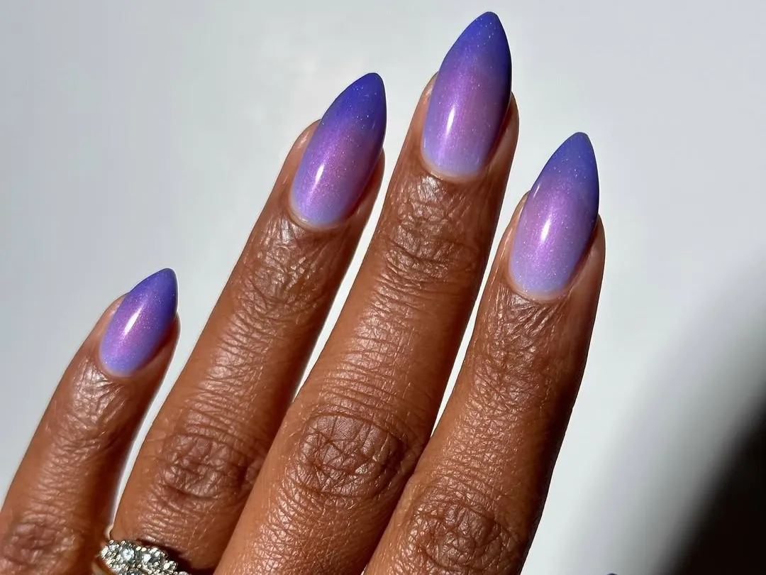 le ube nails sono la manicure viola che sta conquistando l8217estate 2026 da Metropolitanmagazine.it le ube nails sono la manicure viola che sta conquistando l8217estate 2026