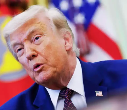 Trump presente alla finale di NBA: dopo i tentati assassini subiti, quale sarà il livello di sicurezza? Trump NBA - Photo Credits Wired Italia