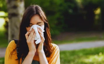 Valigie pronte e febbre a 38: perché il tuo corpo decide di scioperare proprio quando vai in vacanza? Vacanza Corpo - Photo Credits Henry Ford Health