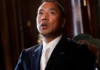 Il magnate cinese e la truffa da un miliardo di dollari: Wengui condannato a 30 anni di carcere Wengui Truffa - Photo Credits Reuters