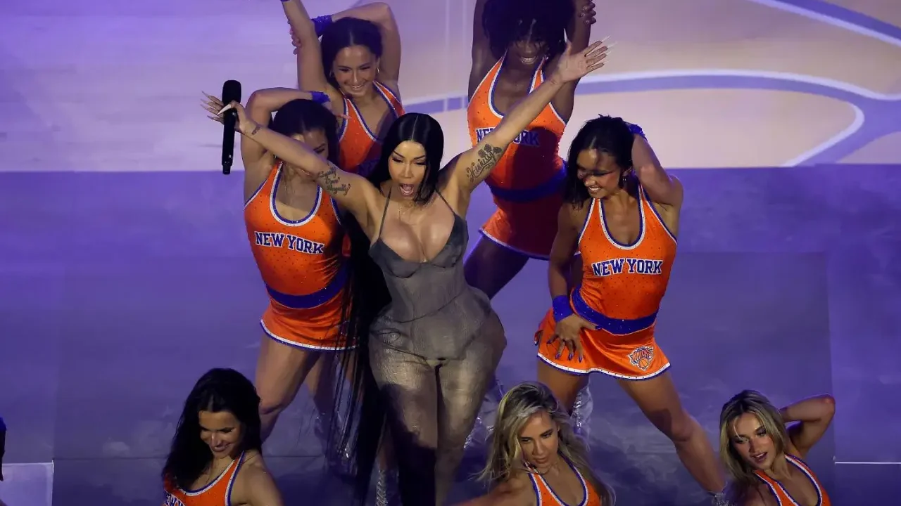 cardi b commenta la presenza di trump all8217incontro tra i new york knicks e i san antonio spurs si percepiva un8217atmosfera un po8217 cupa da Metropolitanmagazine.it cardi b commenta la presenza di trump all8217incontro tra i new york knicks e i san antonio spurs si percepiva un8217atmosfera un po8217 cupa
