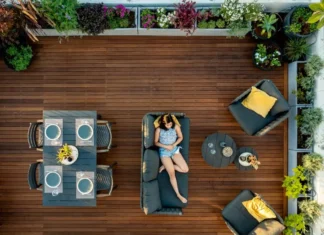 Decking per esterni: come scegliere, posare e mantenere un pavimento in legno da giardino o terrazza