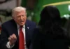 Trump abbandona un’intervista con la NBC e litiga con la giornalista: «O sei corrotta o sei stupida»