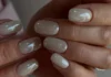 Pearl Nails, la manicure più chic dell’estate 2026 che sembra uscita direttamente dal fondo del mare